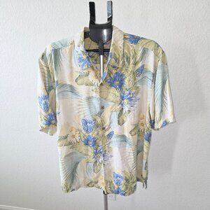 TOMMY BAHAMA MEN XL 100% SILK TROPICAL PRINT IN BLUES  GREENS SHORT SLEEVE SHIRT